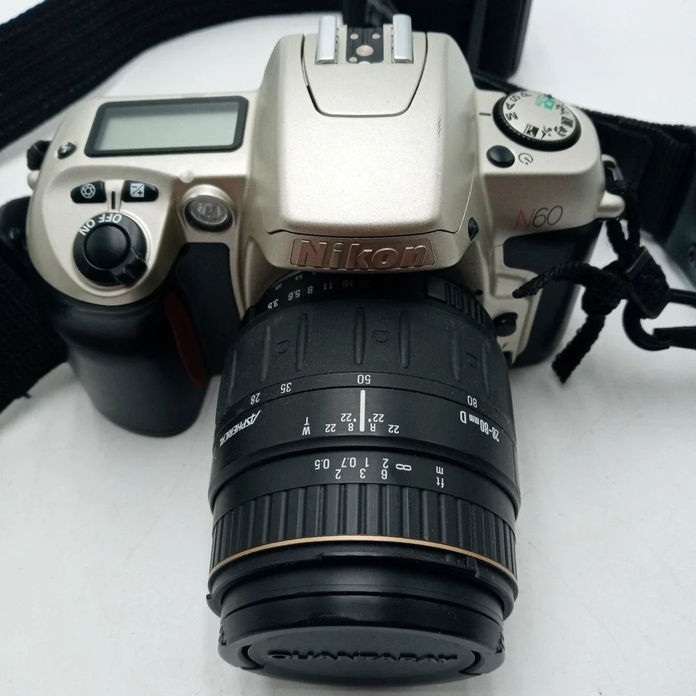USED Nikon N60 35mm Camera w/ 20-80mm‎ Lens and Accessories
